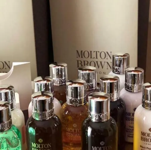 Luxury In The Heart Of アパート