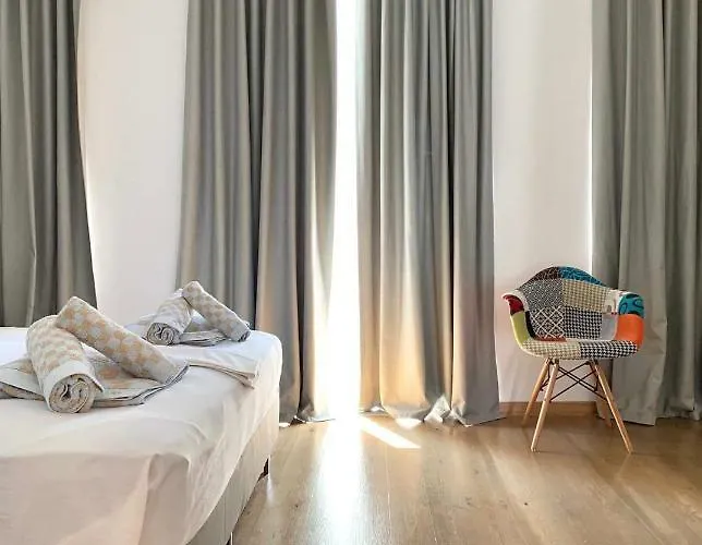 Luxury In The Heart Of アパート